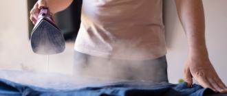 Chistka utyuga uksusom i sodoj