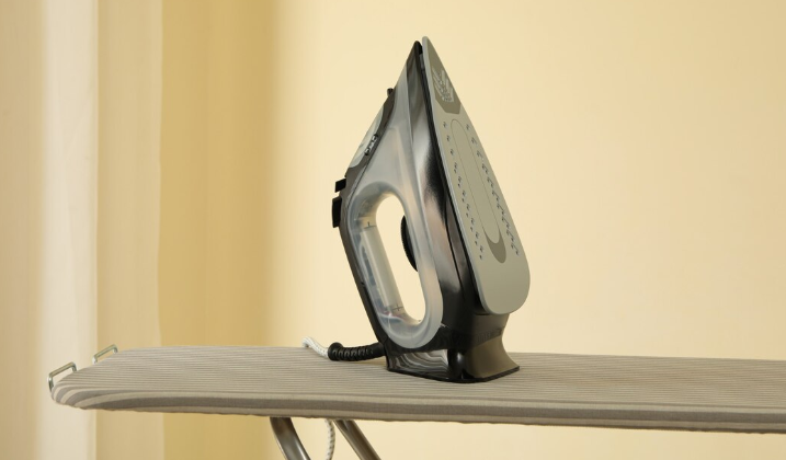 Kak pochistit podoshvu utyuga 2